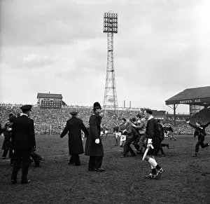 00937 Prints: FA Cup Semi Final match at Burnden Park, Bolton. Everton 1 v Manchester United 0