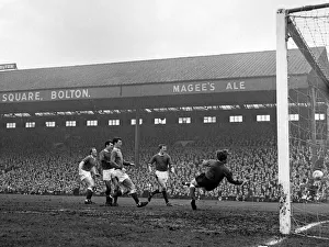 00937 Prints: FA Cup Semi Final match at Burnden Park, Bolton. Everton 1 v Manchester United 0