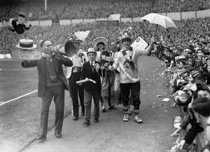 00358 Prints: FA Cup semi final. Norwich 1 v. Luton 1 14th March 1959