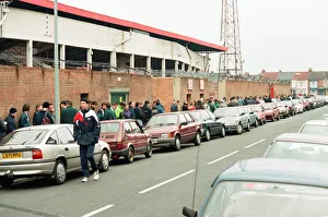 Queue Prints: Fans desperate for a ticket for Middlesbroughs last match at Ayresome Park against
