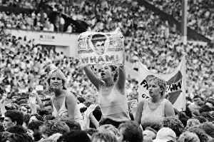 01034 Prints: Fans enjoy Wham ! The Farewell Concert at Wembley Stadium, London on 28th June 1986