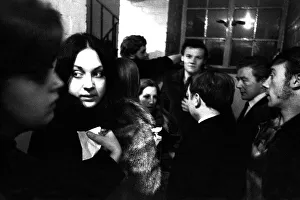 Fans waiting outside the Odeon, Newcastle on 25th March 1971 for a glimpse to see Tom