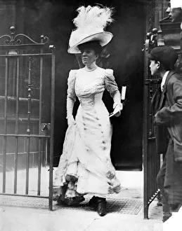 Suffragette And X202c Prints: Fashion 1908: Madam Gould leaving 9 Soho Square after wedding followed by her husband