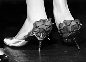 High Heels Prints: Fashion 1957 Red hibiscus flowers on the back of exotic shoes July 1957