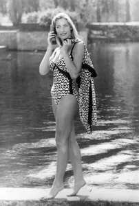 00023 Prints: Fashion - Beachwear: Model Joanna displays her Mex Appeal swimsuit. May 1990 P017366