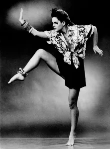 Floral Prints: Fashion Blouses: Back in the Swing. London is swinging again with a fashion message no