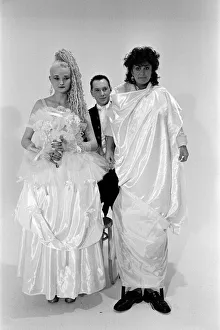 01139 Prints: Fashion from comedian Dawn French. Dawn is doing her own thing with a wedding dress