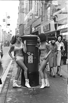01273 Prints: Fashion shoot in Oxford Street. Picture shows blonde Carole Kirkley