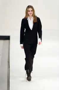 01299 Prints: Fashion week, Margaret Howell fashion show at the Natural History Museum
