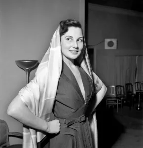Fashions at Wollands, Knightsbride. Arab style. March 1952 C1273