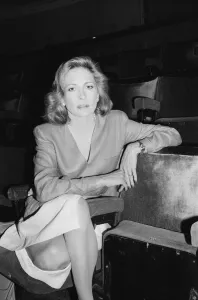 Faye Dunaway is set to star in a play at Londons Wyndham Theatre. 17th July 1986