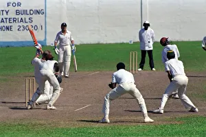 00022 Prints: February 1990 90-1082-069 International Test Match Cricket. West Indies vs England