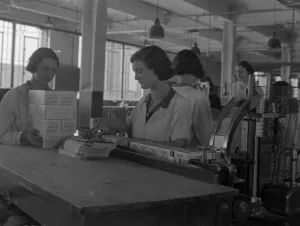 Cigarettes Prints: Female workers in the packing department of the Players cigarette factory, Nottingham