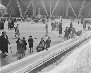 00002 Prints: Festival of Britain 1951 Boys playing around the fountain South Bank