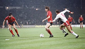 01054 Prints: FIFA 1986 World Cup Group 3 Qualifying match at Wembley. England 5 v Turkey 0