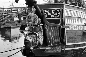 00938 Prints: Filming of the childrens television series Worzel Gummidge at Brixham harbour in