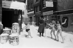 00894 Prints: Filming of Oliver! at Shepperton studios. The scene which should have been shot in mid
