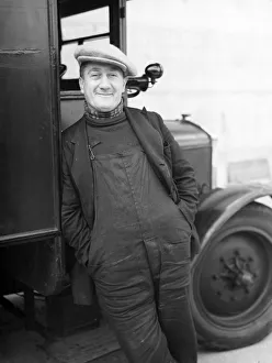 00868 Prints: Filming of Pygmalion, directed by Anthony Asquith and Leslie Howard, at Pinewood Studios