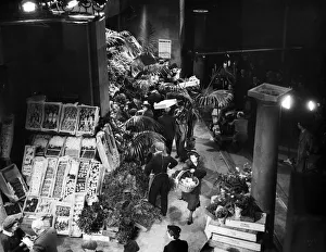 Filming of Pygmalion, directed by Anthony Asquith and Leslie Howard, at Pinewood Studios