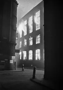 01487 Prints: Fires caused by the dropping of thousands of incendiary bombs by the Luftwaffe