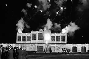 01070 Prints: The firework show watched by half a million people in Londons Hyde Park