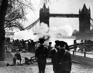 Birthdays Prints: Firing a 56 round salute of 25 pounder blank at intervals of a minute