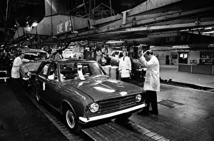 01186 Prints: The first car on the production line at Ford motor plant in Dagenham following the strike