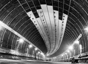 00481 Prints: The first of the Clyde tunnels near completion. November 1962