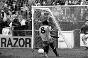 First Division Football. Arsenal 0 v. Swansea 2. February 1982 LF08-18-003