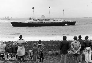 Cleveland Prints: The first Teessiders to greet the Queen watch the Royal Yacht Britannia as she sails past