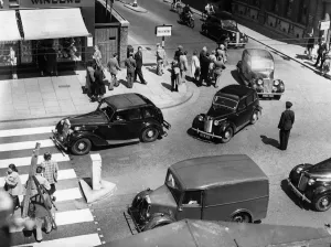 For the first time in Cardiff vehicles used both sides of the road to travel in the same