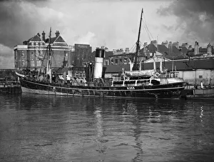 Docks Prints: Firth Steam Trawling Co Ltd sidewinding trawler St Zeno seen here lying against Princess