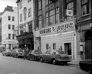 00357 Prints: Firth Street Soho London May 1968 Casa & Pepe Spanish Restaurant Golden Lion