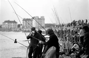 Fishing / Fisherman / Fishermen Sport / Outdoor: 2000 anglers fish from Folkestone Beaches