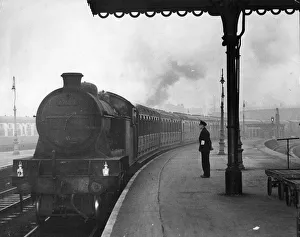 01424 Prints: FLASHBACK HDM ARCHIVE LIBRARY IMAGES Subject - Paragon Station in Hull