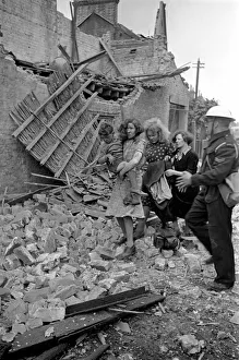 00020 Prints: Flying bomb damage to Mr and Mrs. Taylors House in College Road Bromley Kent