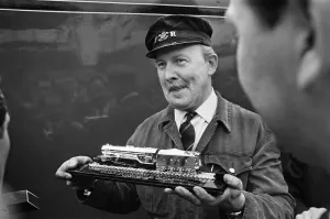 Tracks Prints: The Flying Scotsman. The 40th anniversary run from Kings Cross to Edinburgh