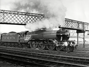 Derbyshire Prints: Flying Scotsman approaching Derby Station 15th December 1985