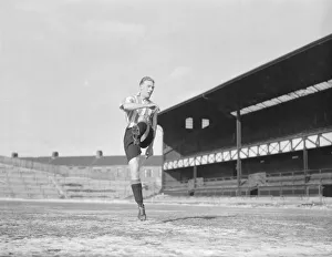 Football Arthur Hudgell of Sunderland, who made 275 appearence for the club April