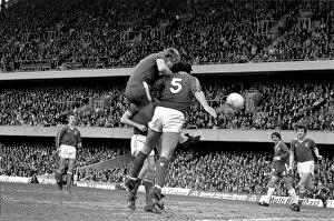 Images Dated 17th April 1977: Football: Chelsea vs. Nottingham Forest. April 1977 77-02166-033