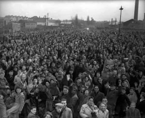 Football, the crowd at Bristol Rovers v Newcastle United FA Cup 6th round replay