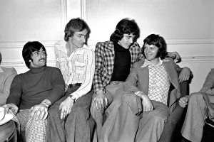 00250 Prints: Football: Don Revie pictured with some of the members of the England squad at West Park