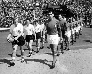 00222 Prints: Football International Friendly England v Italy 1959 Billy Wright