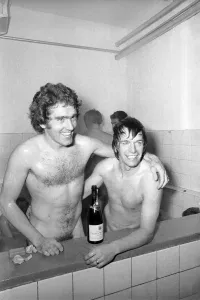 Football: Norwich F. C. (1) v. Manchester United F. C. (0). January 1975 75-00414-076