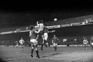 00251 Prints: Football: Norwich F. C. (1) v. Manchester United F. C. (0). January 1975 75-00414-019