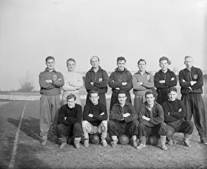 00226 Prints: Football Scunthorpe FC with trainer Bill Corkhill DM 14 / 12 / 1951