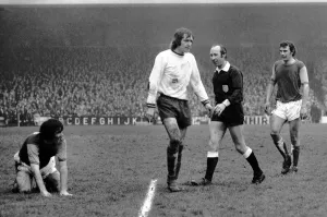 Football: West Ham vs. Burnley F. C. March 1975 75-01462-014