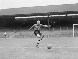 00228 Prints: Football Wolverhampton Wanderers 1951 Billy Wright Wolves