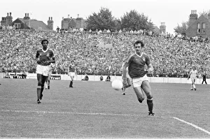 Footballer Larry Lloyd. Notts Forest player in action. 25th August 1979