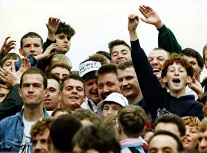 00449 Prints: Footballer Paul Gascoigne - Gazza Paul Gascoigne mingles amongst the Newcastle